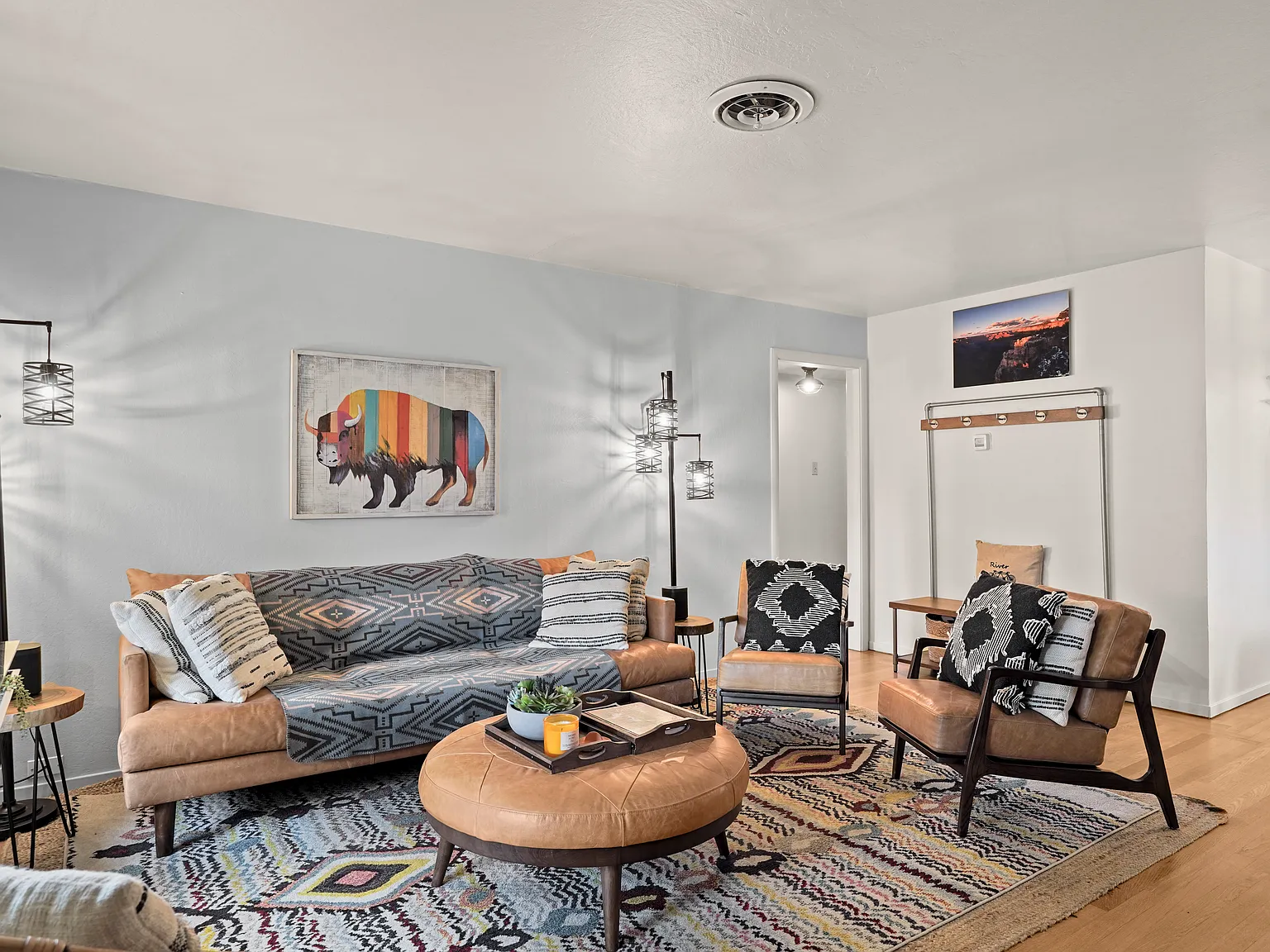 2 bed, 1170 sqft, $3,400 — Photo 1