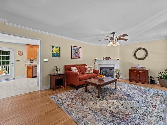 4th image of 1509 Sandalwood Dr