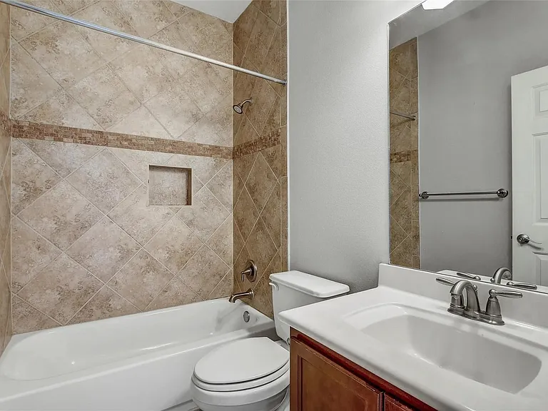 512 Eberhart Ln #1207 — Photo 20