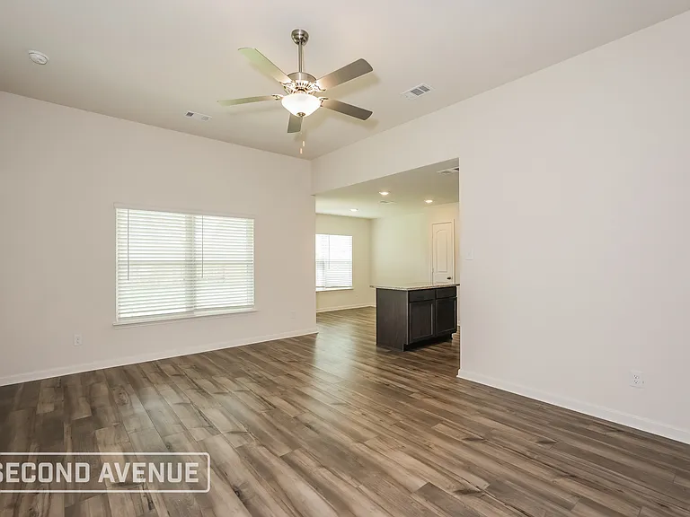 1325 Woodwinds Dr — Photo 6