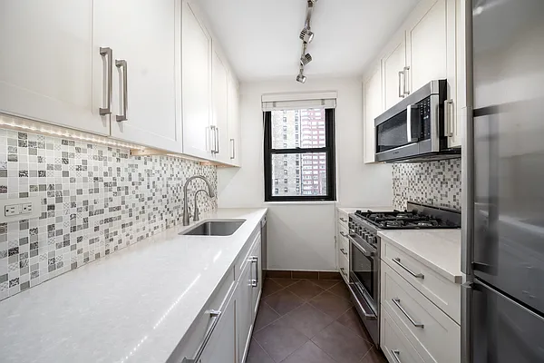 Sold by Corcoran | media 1