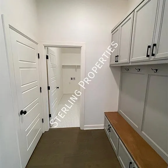 10505 N West 33rd St — Photo 27