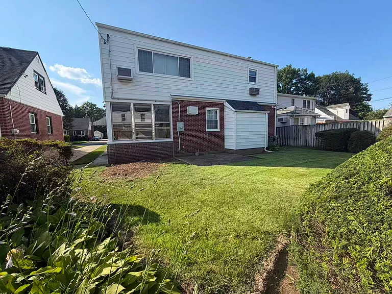 54 Aberdeen Rd — Photo 16