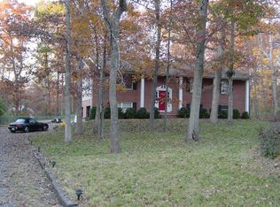 45268 Persimmon Ln, Sterling, VA 20165