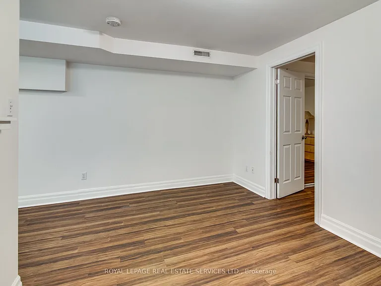 116 Gillard Ave #L — Photo 10