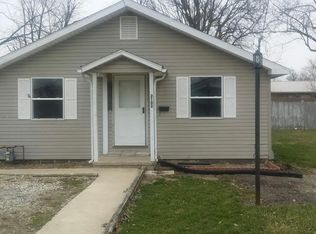 2102 E 14th St, Muncie, IN 47302