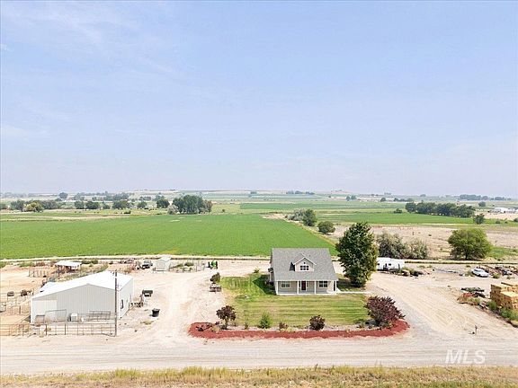 4th image of 1932 Miller Rd