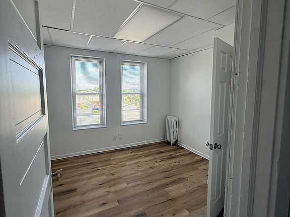 4th image of 63 N 4th St Suite 302