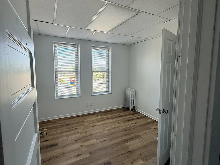 63 N 4th St #302 — Photo 4