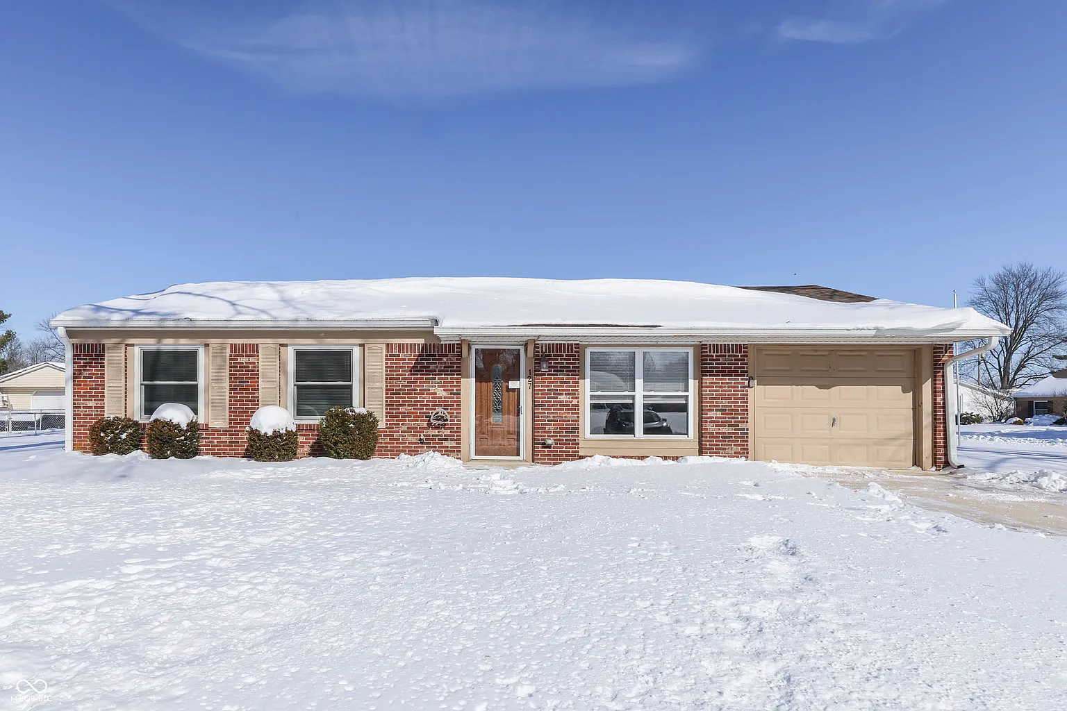 127 Oxbow Rd photo 1