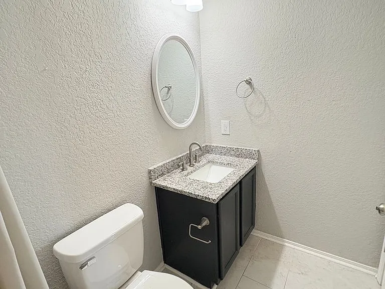 407 Lake Park Way — Photo 12