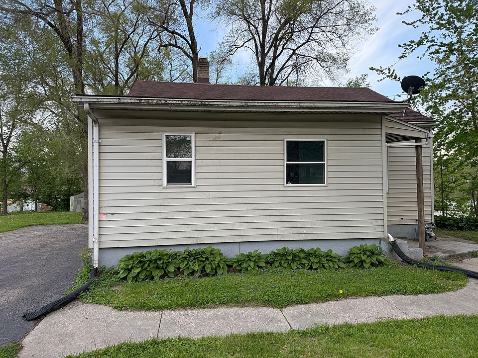 1st image of 1618 Green St