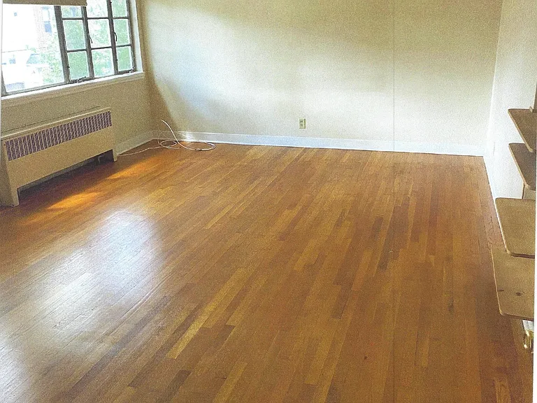 Living room 13 X 20