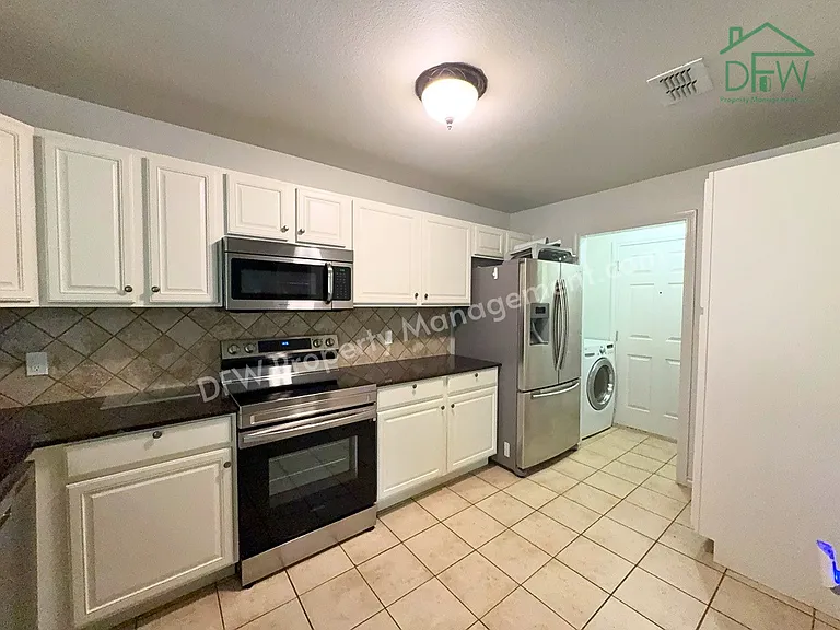 12614 Oceanside Dr — Photo 7