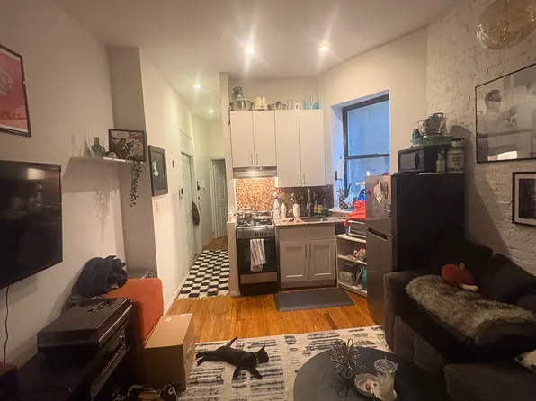 611 East 11th Street image 1 of 8