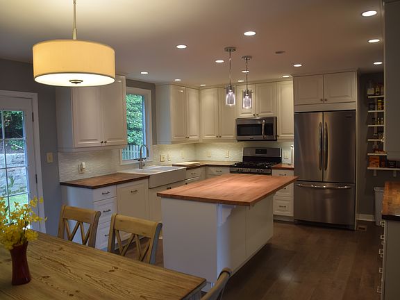 custom gourmet kitchen