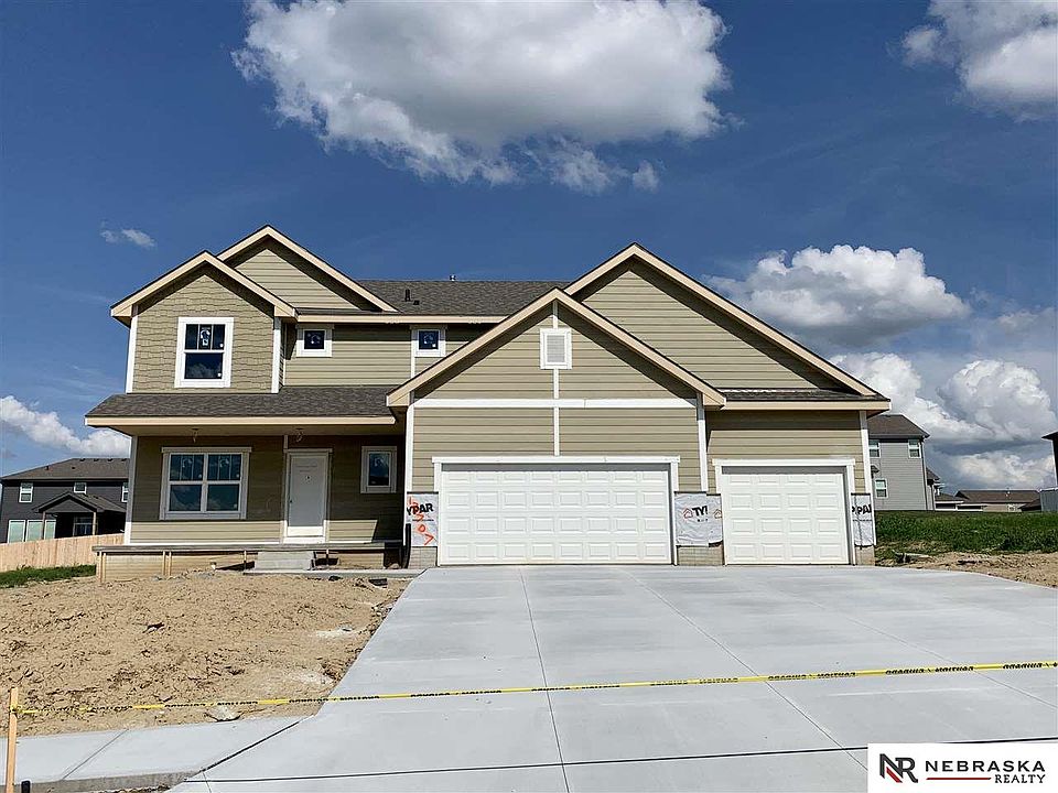 1st image of 13707 S 51st St