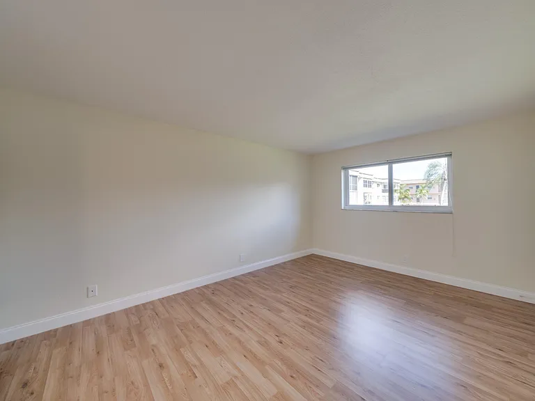 701 Lori Dr #209 — Photo 76