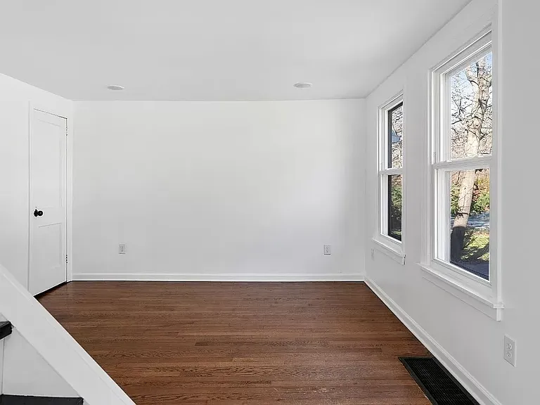 56 Powers Rd — Photo 21