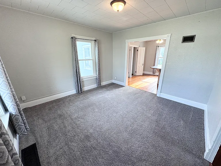 108 N Main St — Photo 20