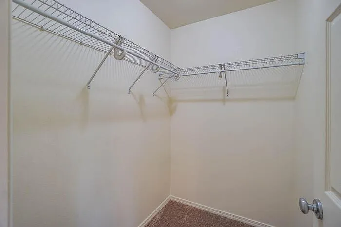 1821 NE 88th Cir — Photo 23