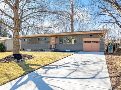 7932 Windsor St, Prairie Village, KS, 66208
