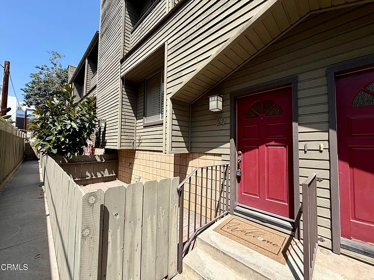 283 S Hudson Ave #20 — Photo 1