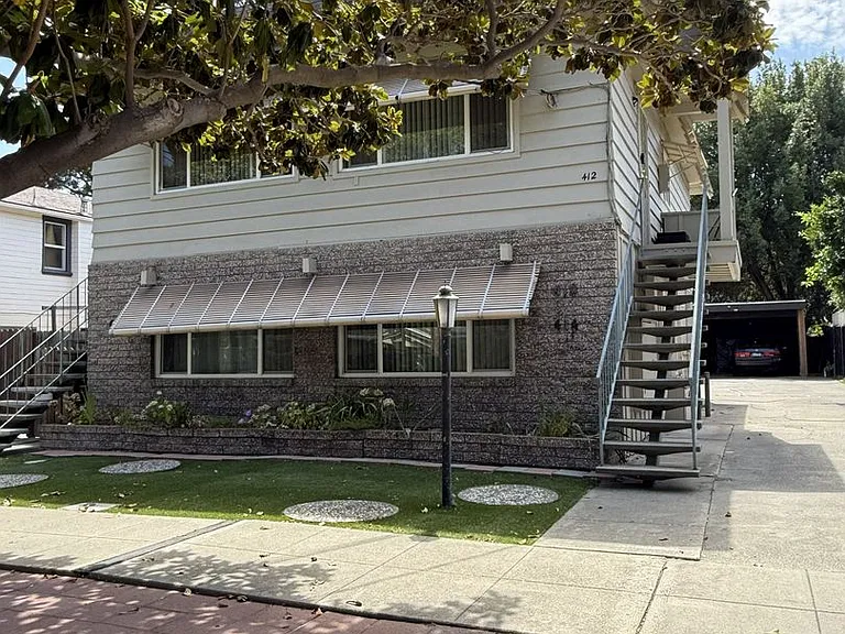410 Alden St — Photo 1