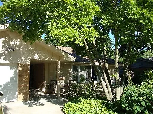 1211 Marcey Ave photo 1