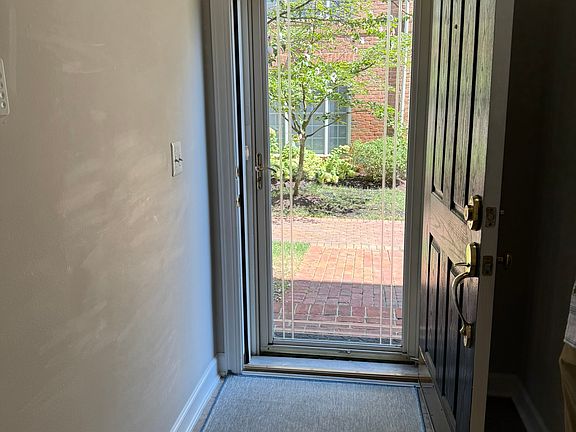 4th image of 5178 Brawner Pl