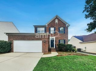 25 Bellows Falls Dr, Greer, SC 29650