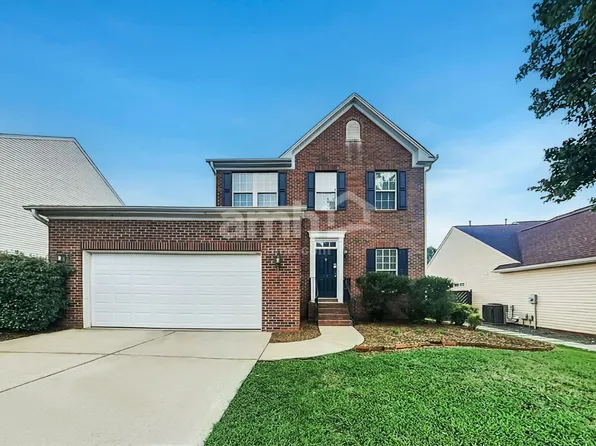 25 Bellows Falls Dr, Greer, SC 29650