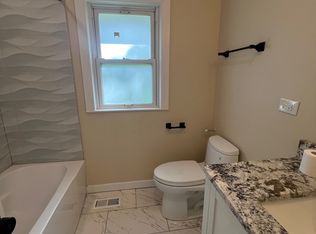 22W144 Marston Ave, Glen Ellyn, IL 60137