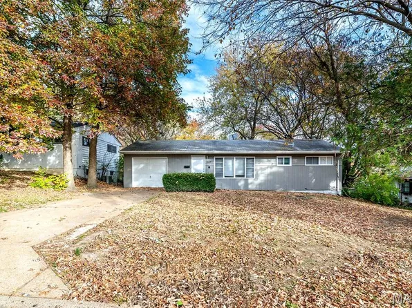 1629 Mowbry Ln, Saint Louis, MO 63136