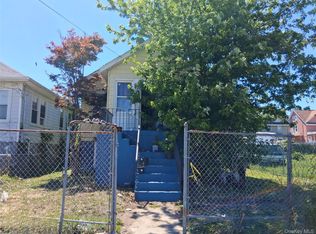 535 Beach 67th St, Far Rockaway, NY 11692