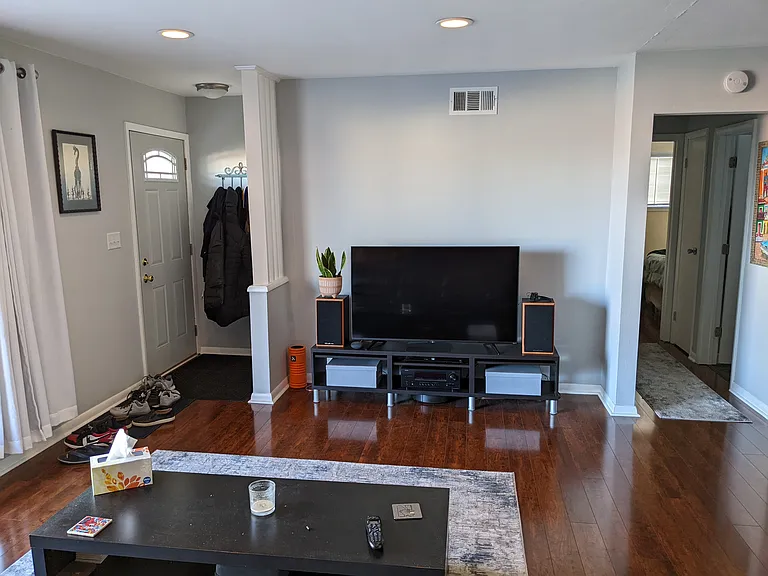 3919 S 45th St — Photo 5