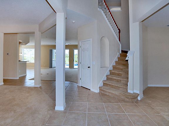 3rd image of 464 Venetian Villa Dr