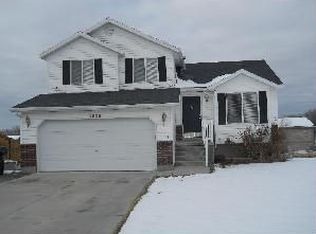 6828 W Merrilie Cir, West Valley City, UT 84128