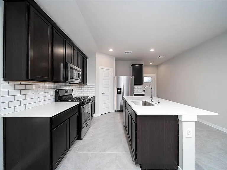 7411 Victoria Brook Trce — Photo 25
