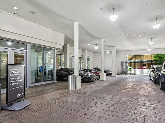 3rd image of 1201 Canal St APT 415