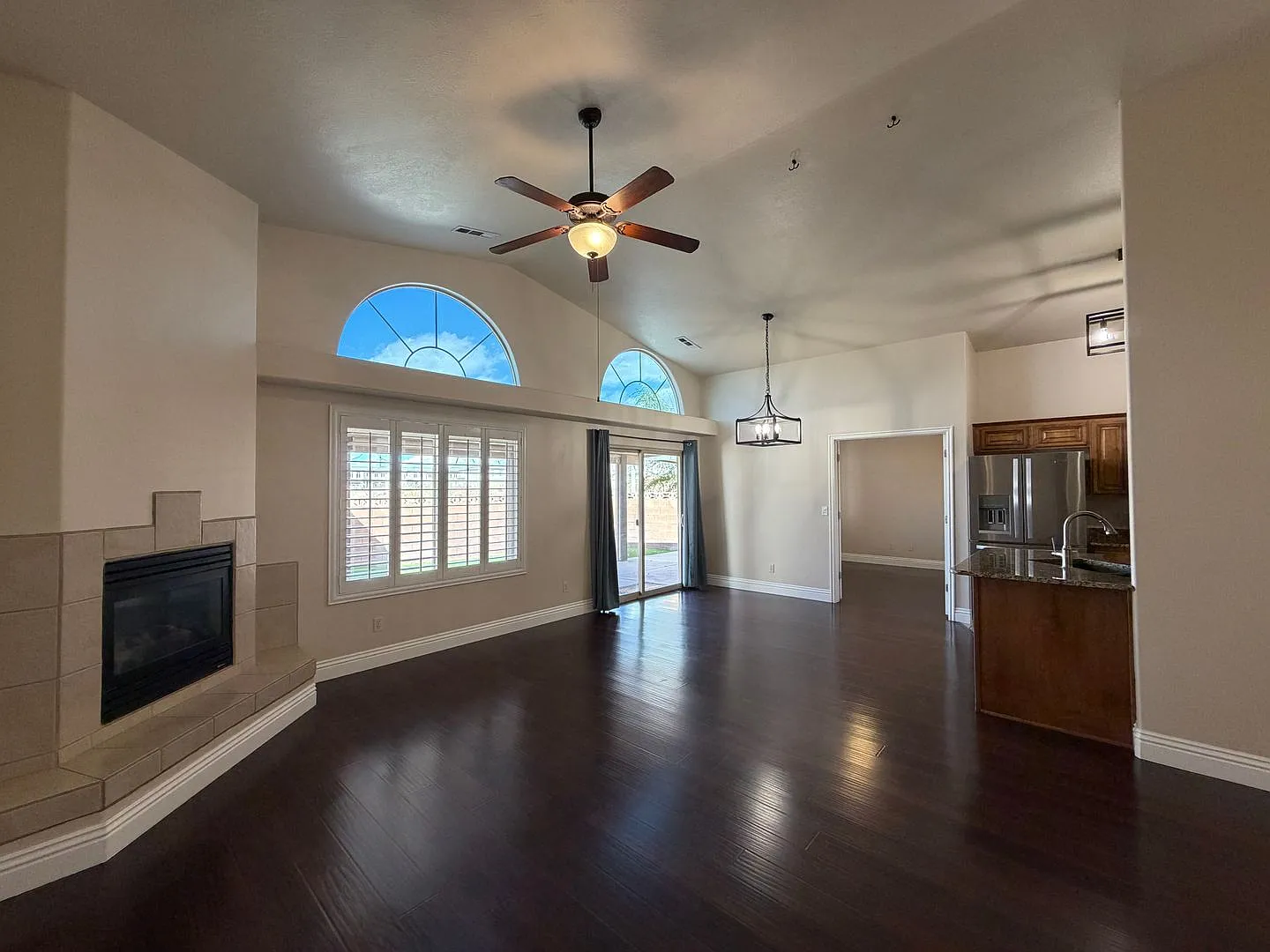 Darling Property For Rent In Washington! — Photo 2