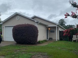 1404 Westpointe Dr, Greenville, NC 27834