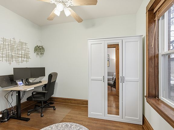 5th image of 3534 N Lawndale Ave #1