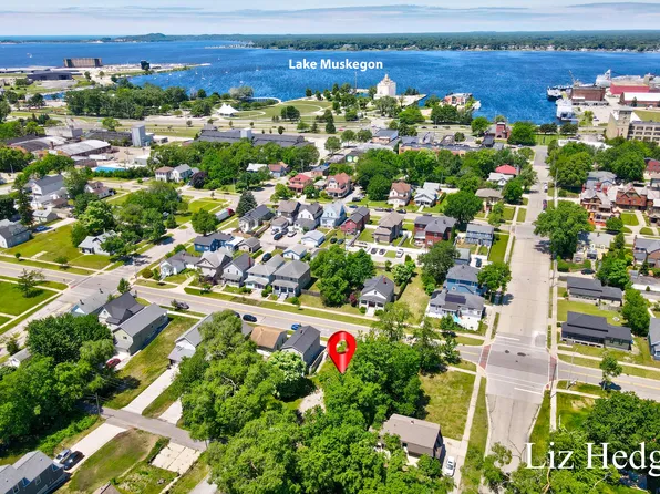 471 W Muskegon Ave, Muskegon, MI 49440