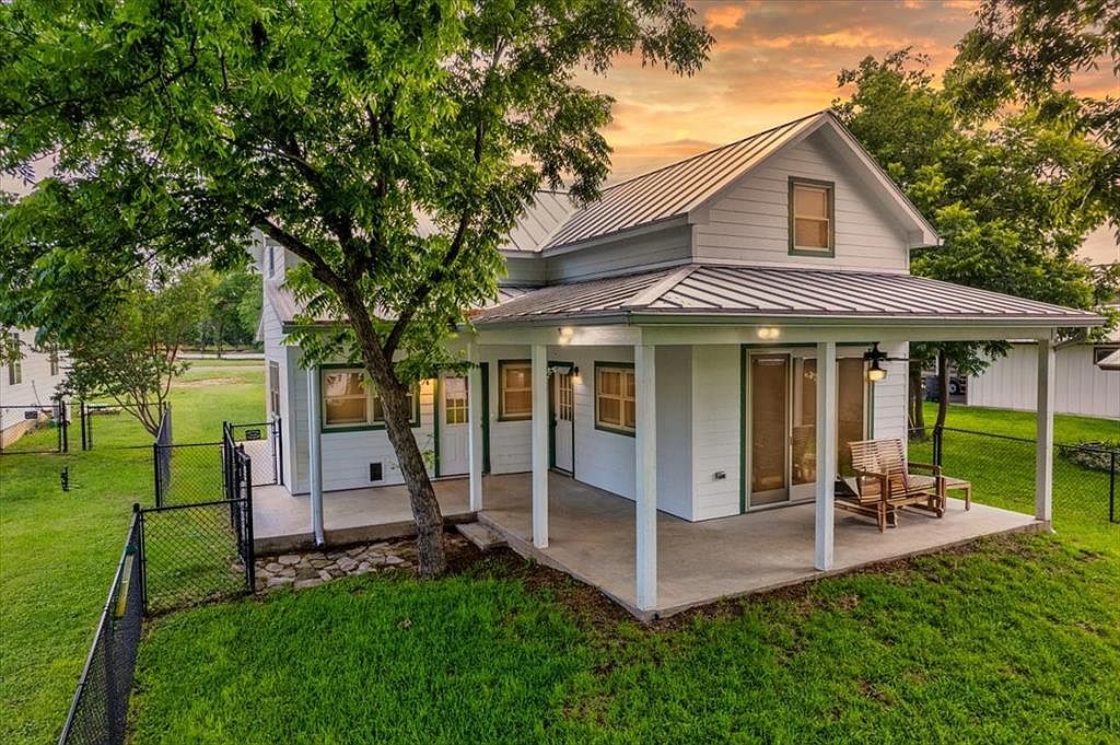 3805 Lakeview Dr, Cottonwood Shores, TX 78657 MLS 8502705 Zillow