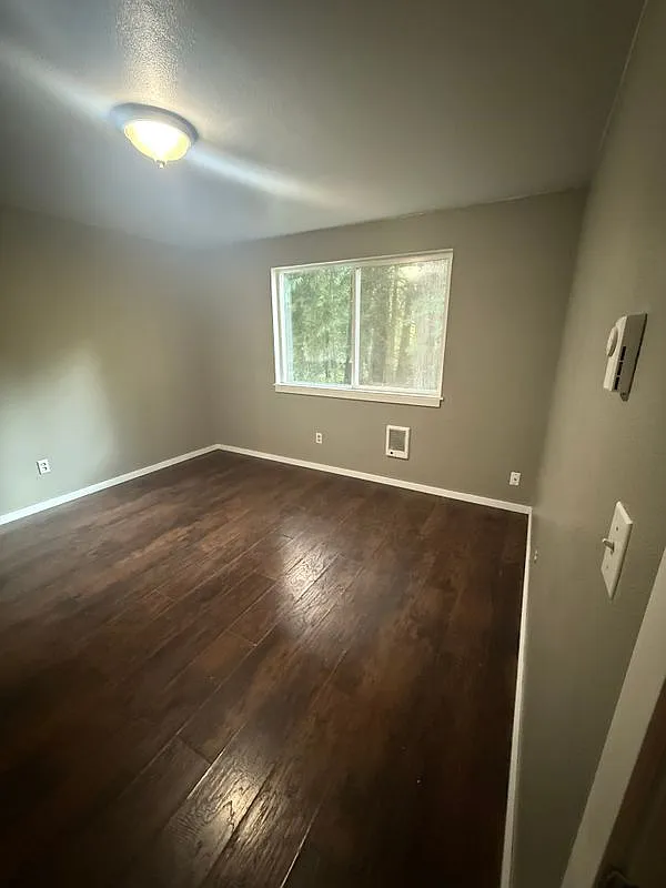2 bed, 1.0 bath, 1000 sqft, $1,850 — Photo 4