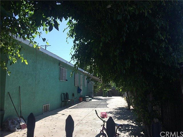 2nd image of 4150 Ascot Ave