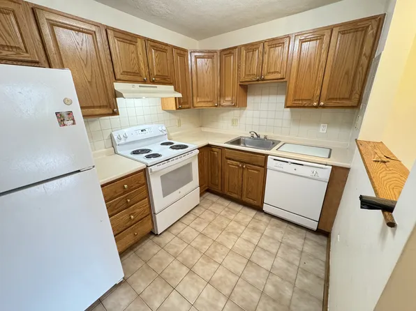 (undisclosed Address), Newton, MA 02466