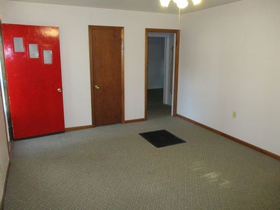 2nd image of 108 E C St