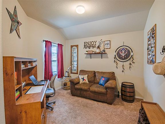 5th image of 341 Clydesdale Ln